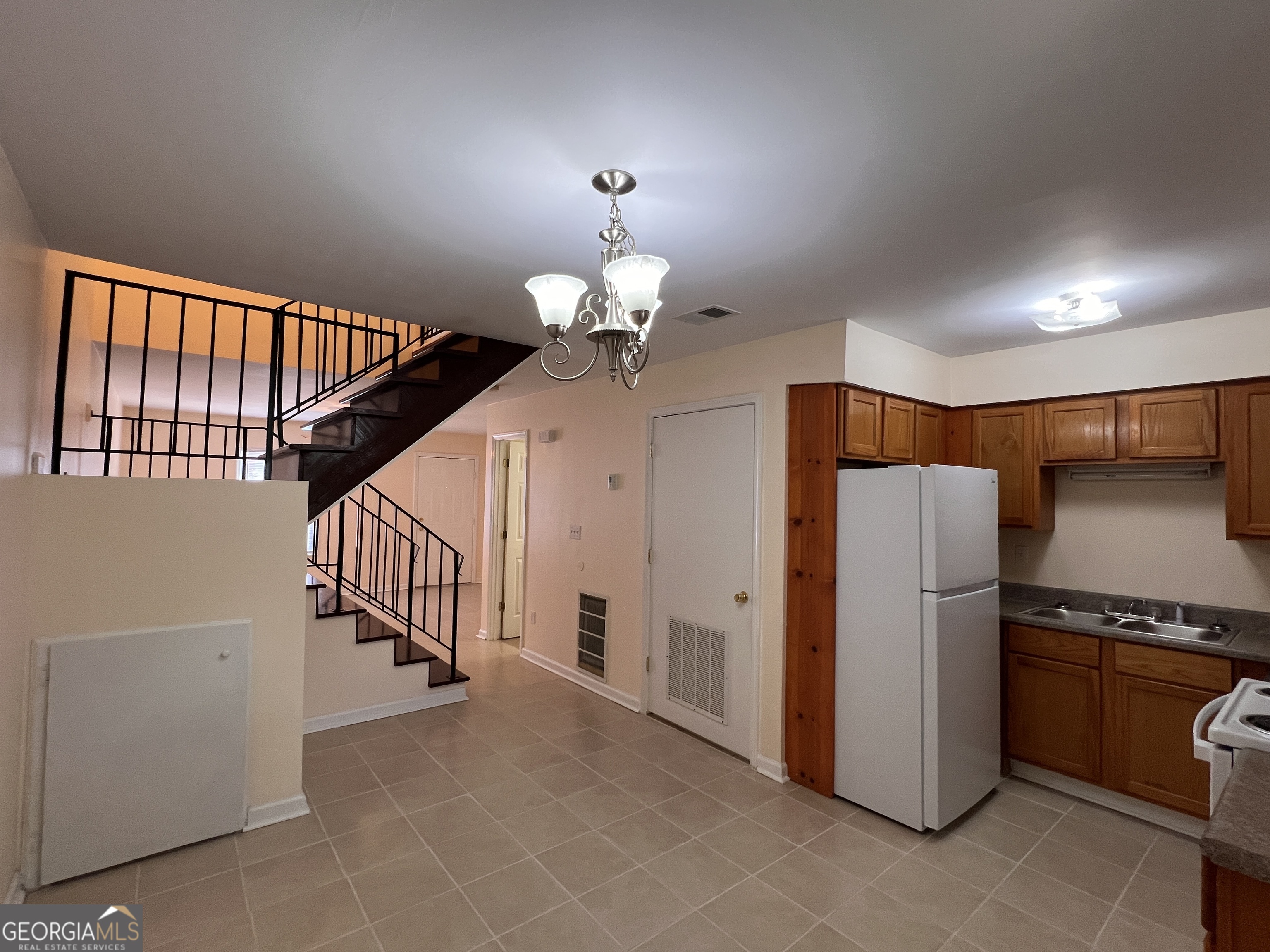 2674 Evans Mill Drive Property Photo 7