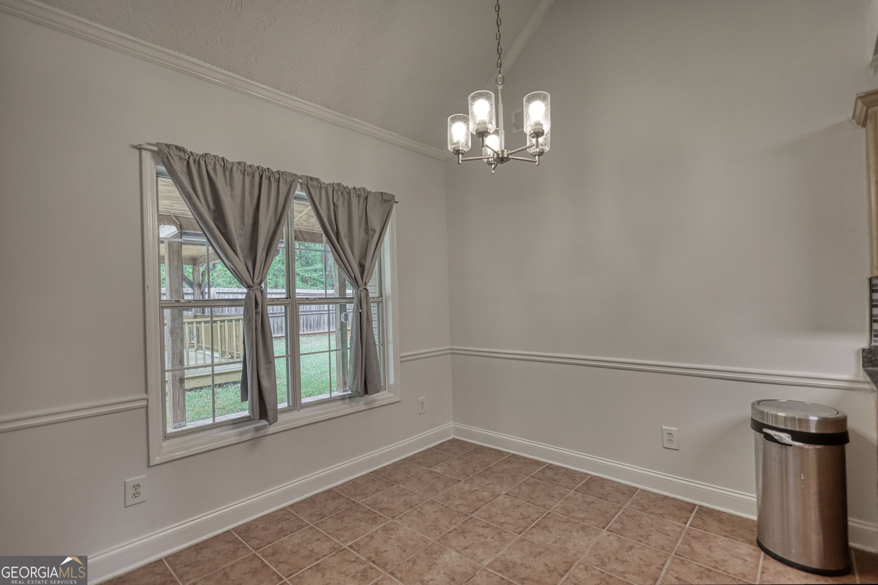 115 Huntington Street Property Photo 23