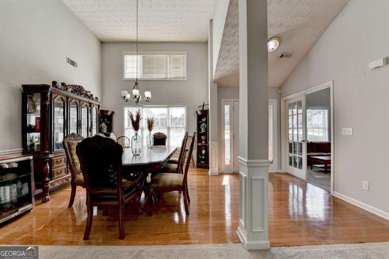 2290 Taylor Pointe Way Property Photo 7