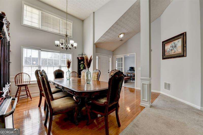 2290 Taylor Pointe Way Property Photo 8