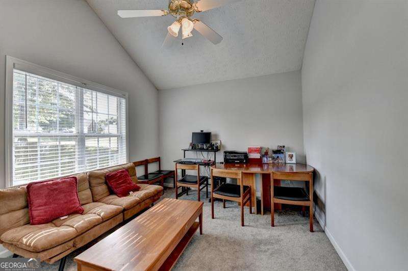 2290 Taylor Pointe Way Property Photo 12