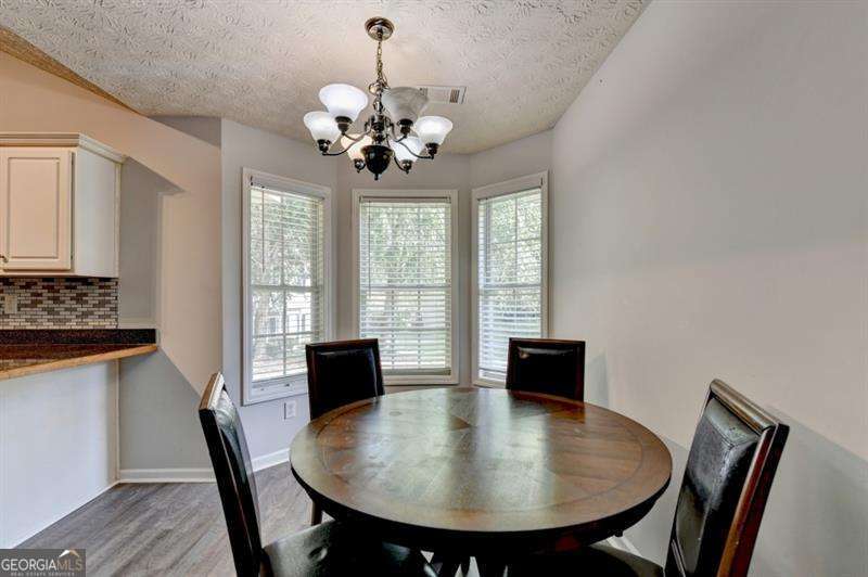 2290 Taylor Pointe Way Property Photo 29