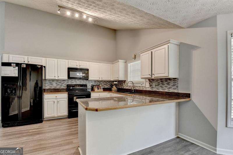 2290 Taylor Pointe Way Property Photo 30