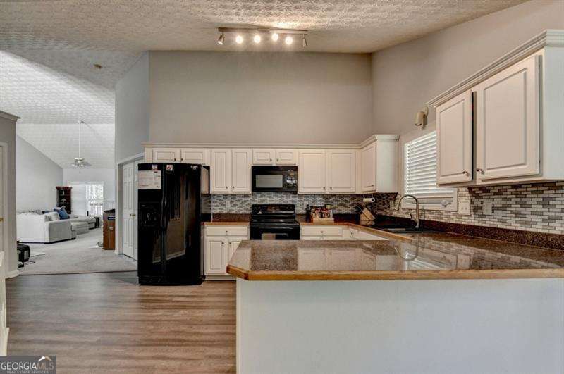 2290 Taylor Pointe Way Property Photo 31