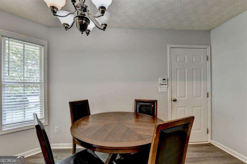 2290 Taylor Pointe Way Property Photo 32