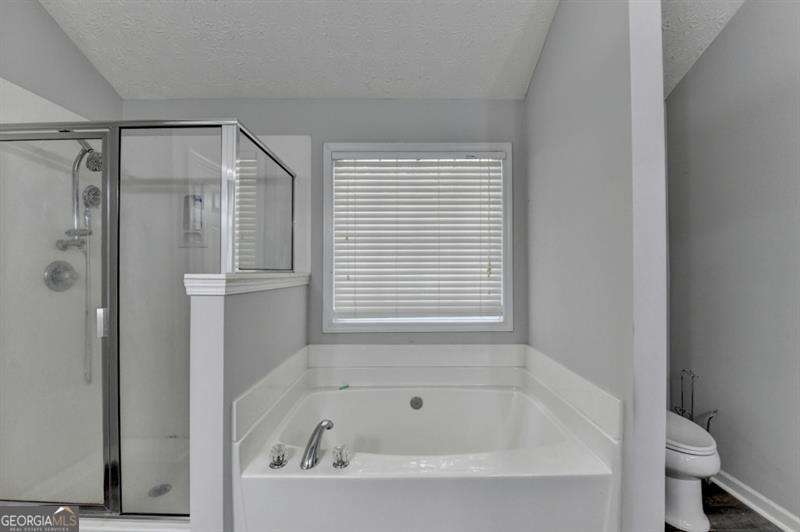 2290 Taylor Pointe Way Property Photo 39