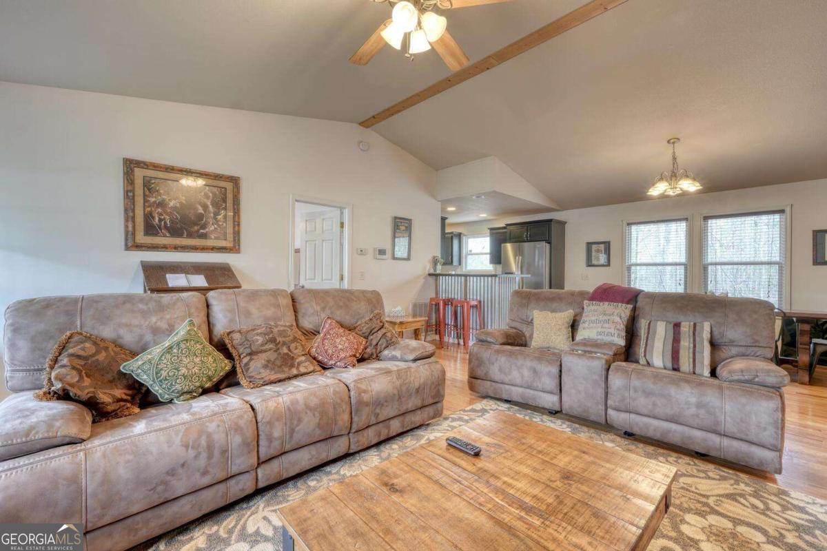 133 Underburg Lane Property Photo 7