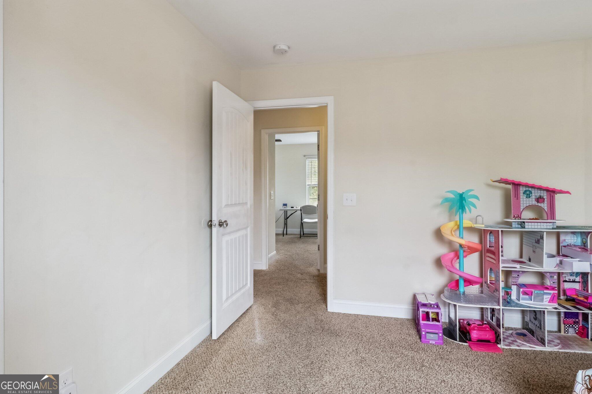 135 Shelton Street Property Photo 13