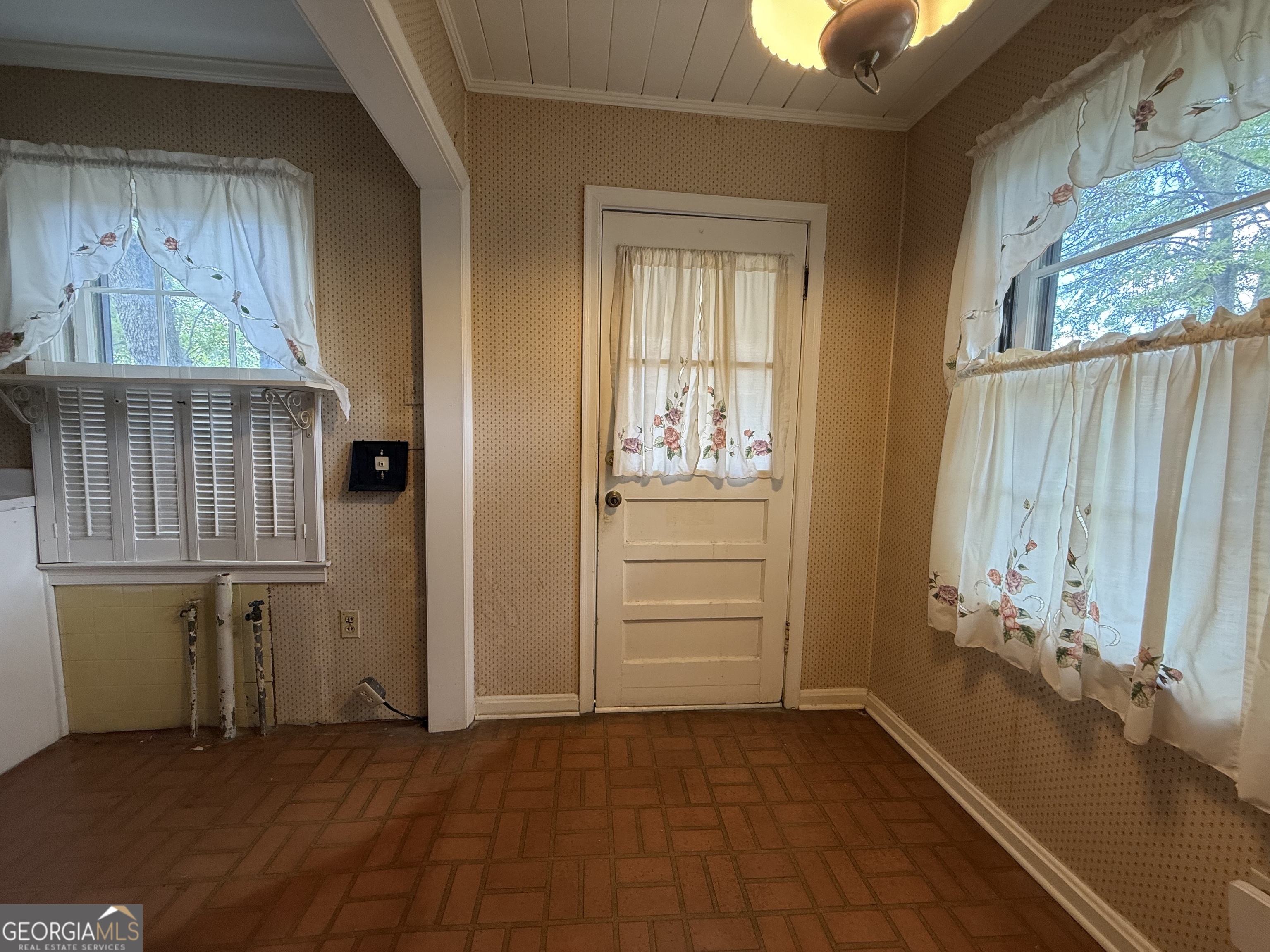 109 Vernon Street Property Photo 34