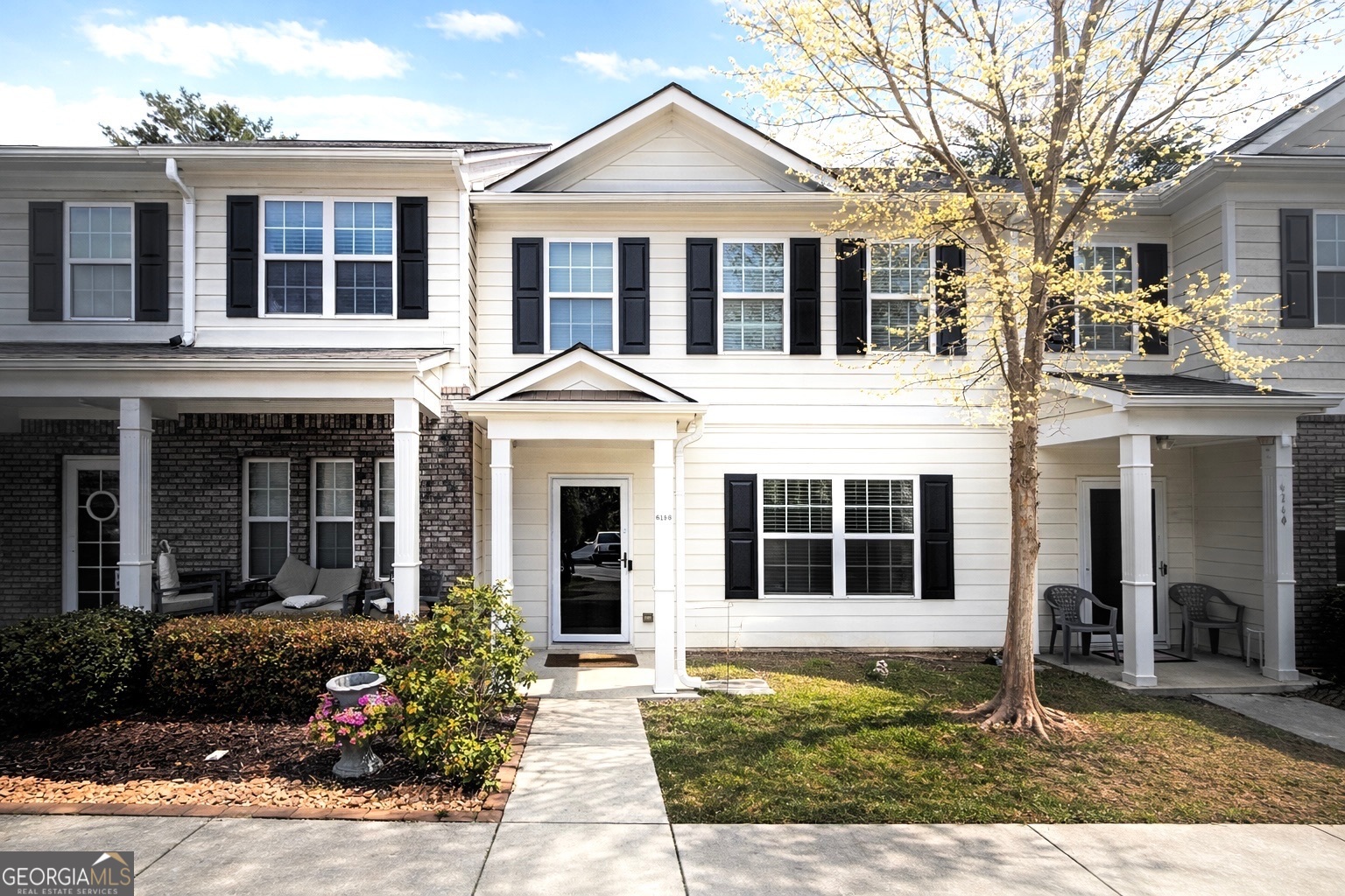 6198 Shoals Loop