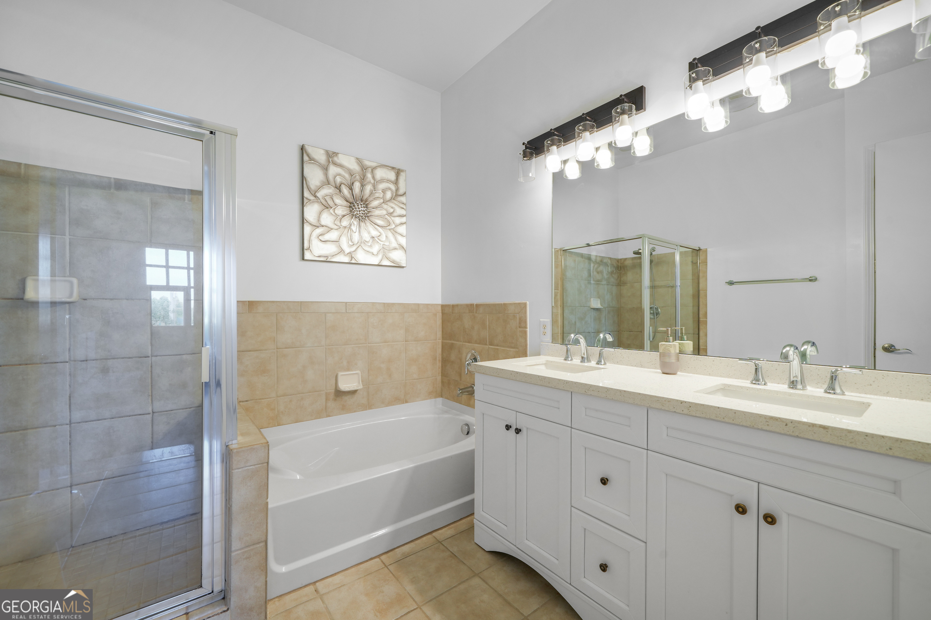 711 Cosmopolitan Drive Ne # 815 Property Photo 12