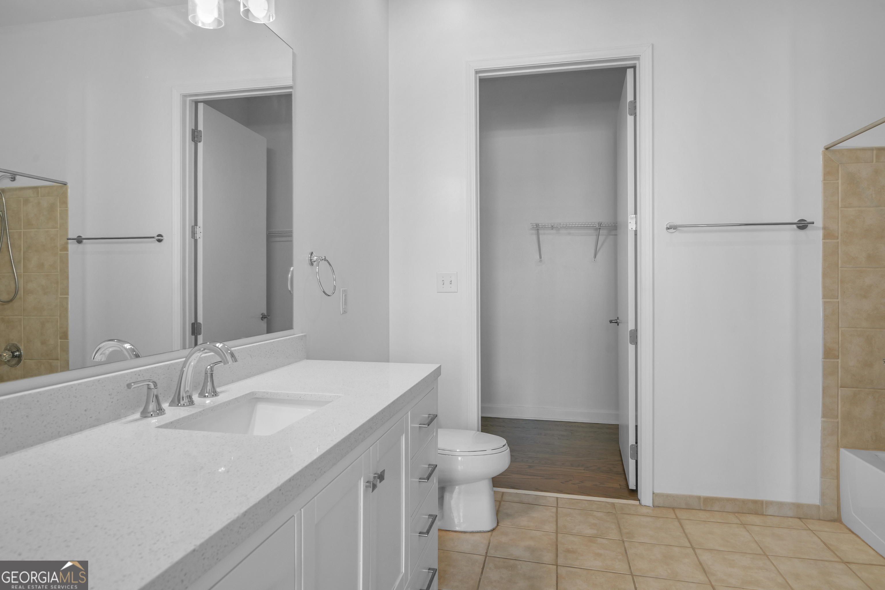 711 Cosmopolitan Drive Ne # 815 Property Photo 15