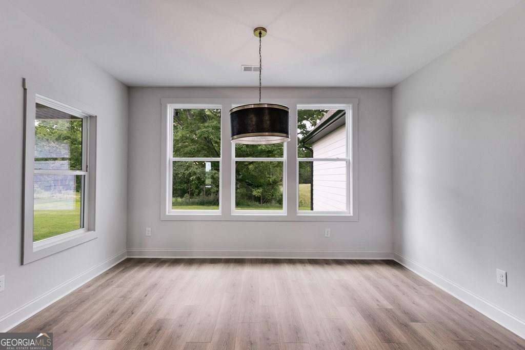 728 Lake Circle Road Property Photo 12
