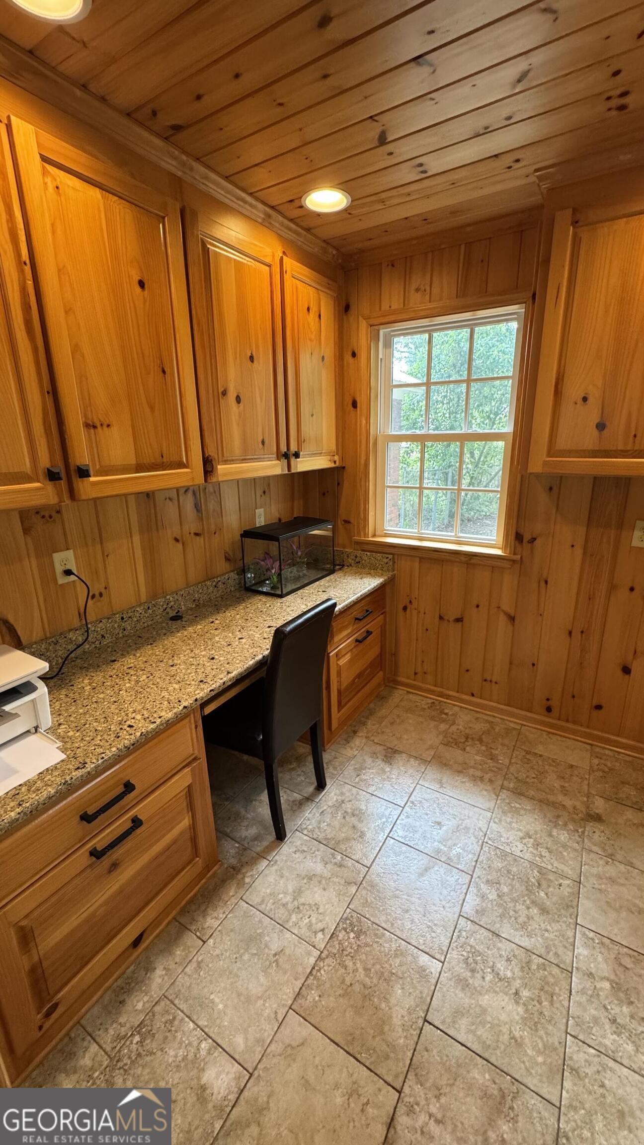 355 Summerhill Road Property Photo 22
