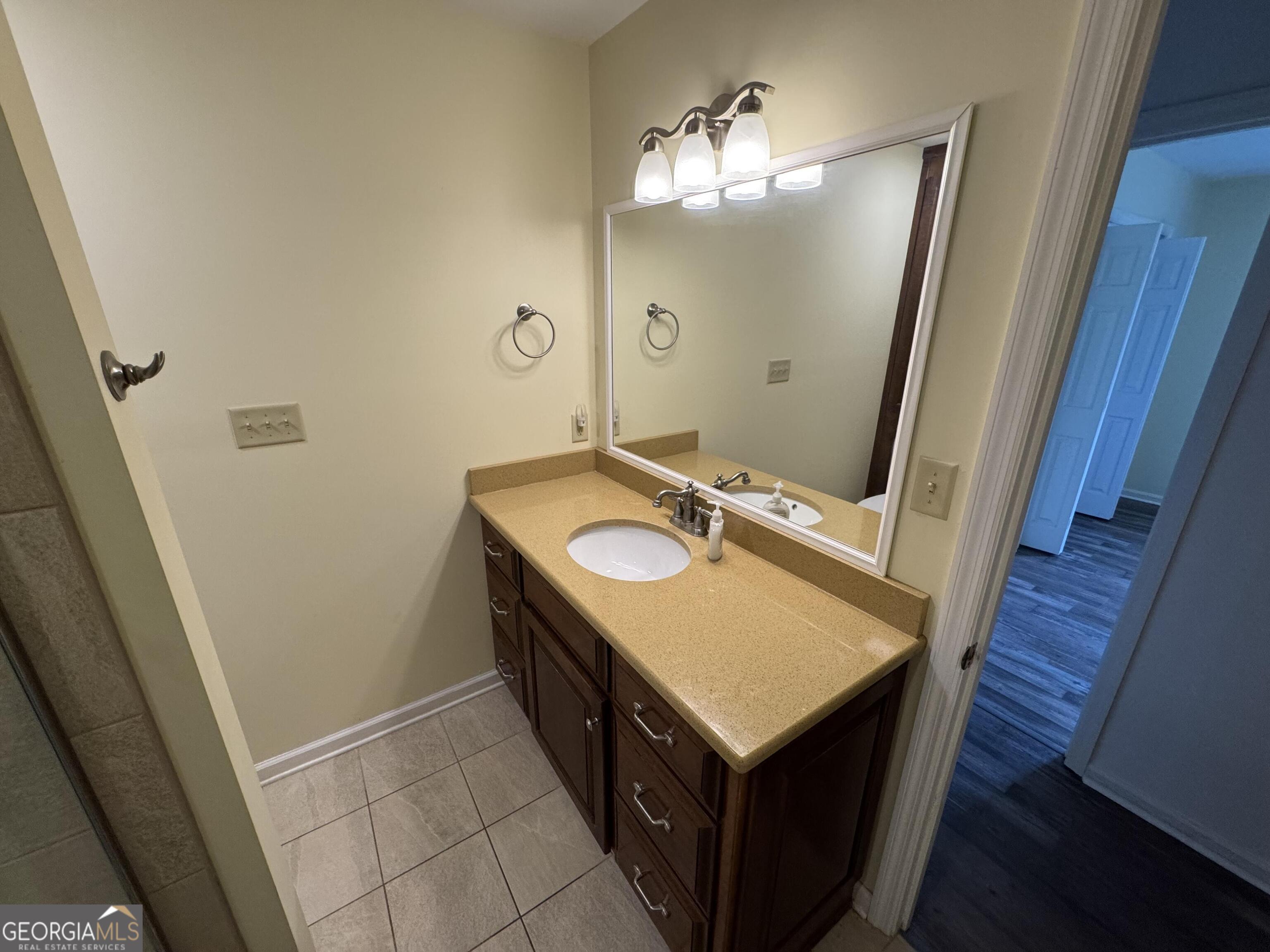 355 Summerhill Road Property Photo 37