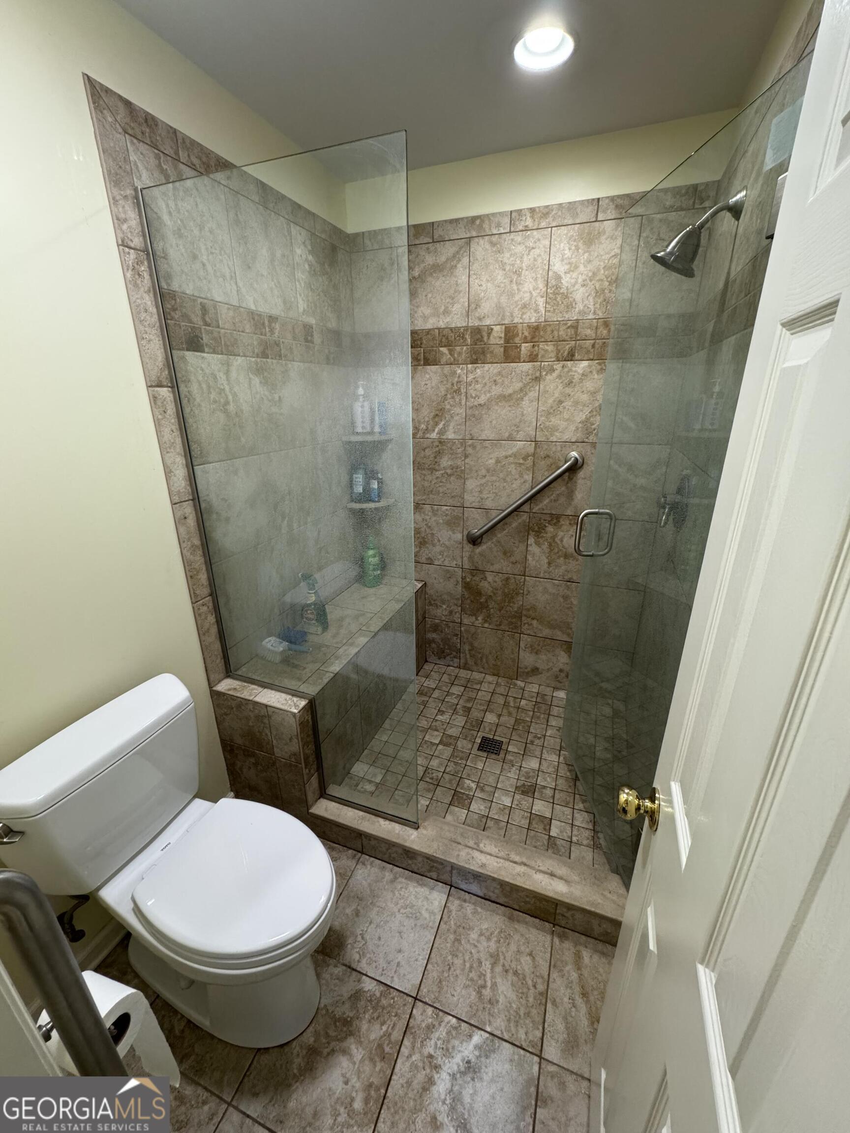 355 Summerhill Road Property Photo 45