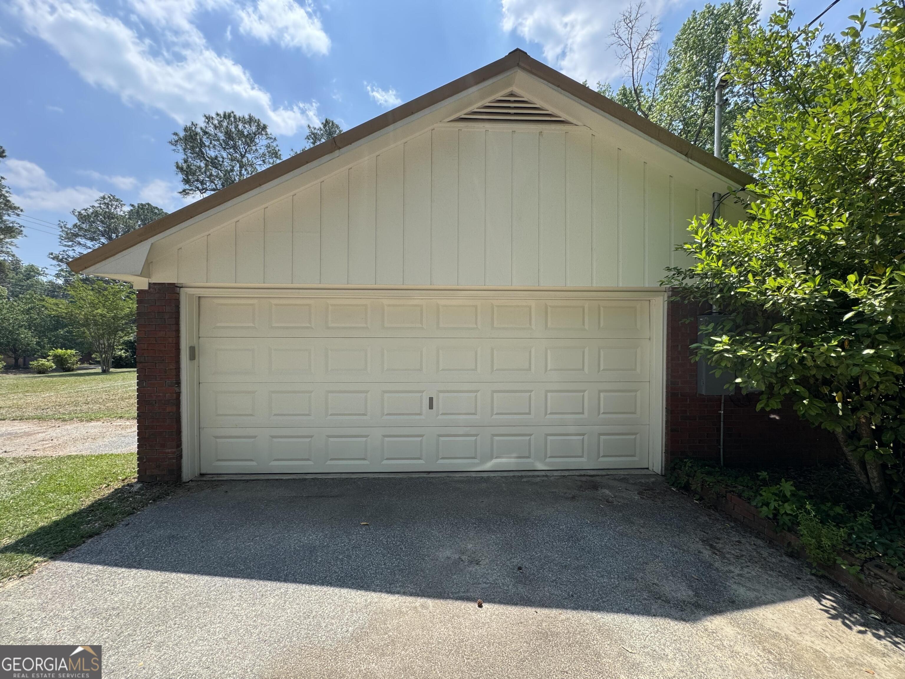 355 Summerhill Road Property Photo 49