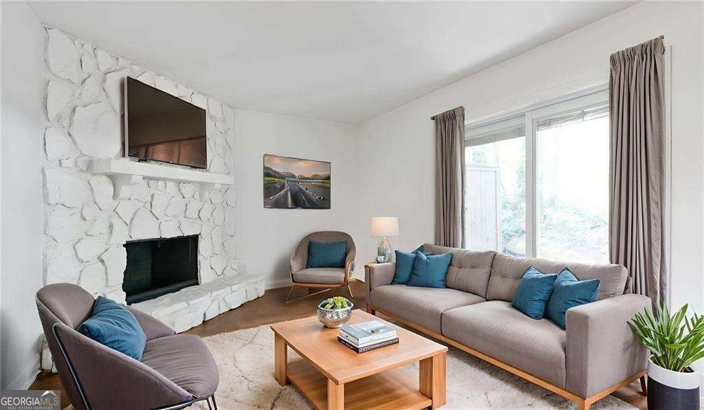 3557 Splinterwood Road Property Photo 2