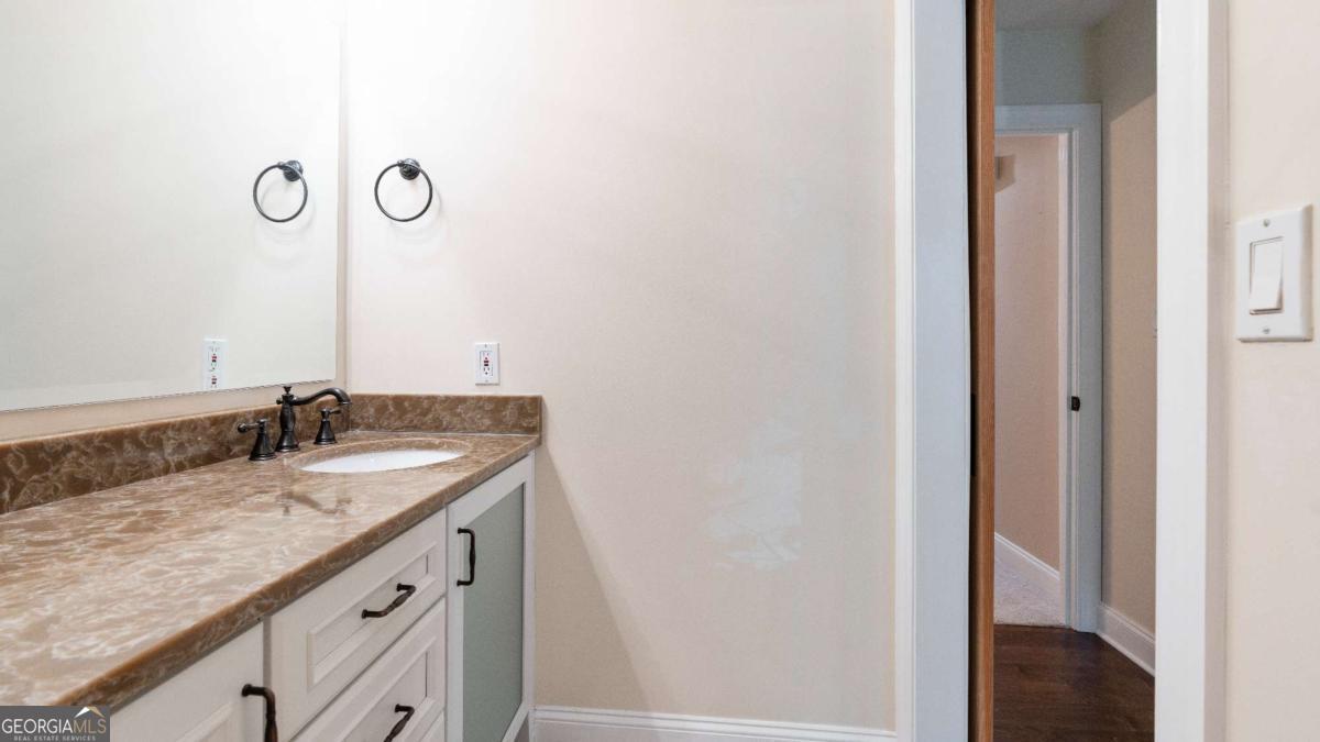 3557 Splinterwood Road Property Photo 24
