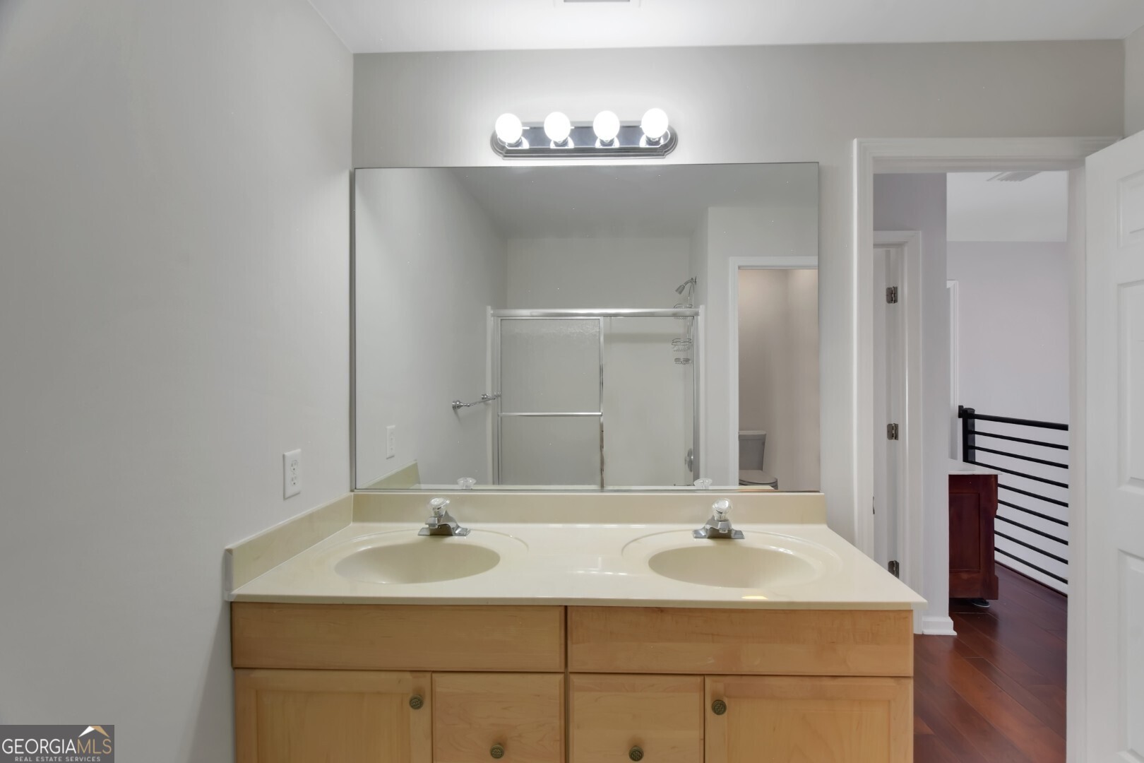 530 Clement Circle Property Photo 28