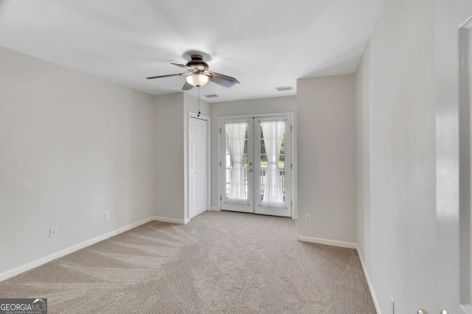 530 Clement Circle Property Photo 29