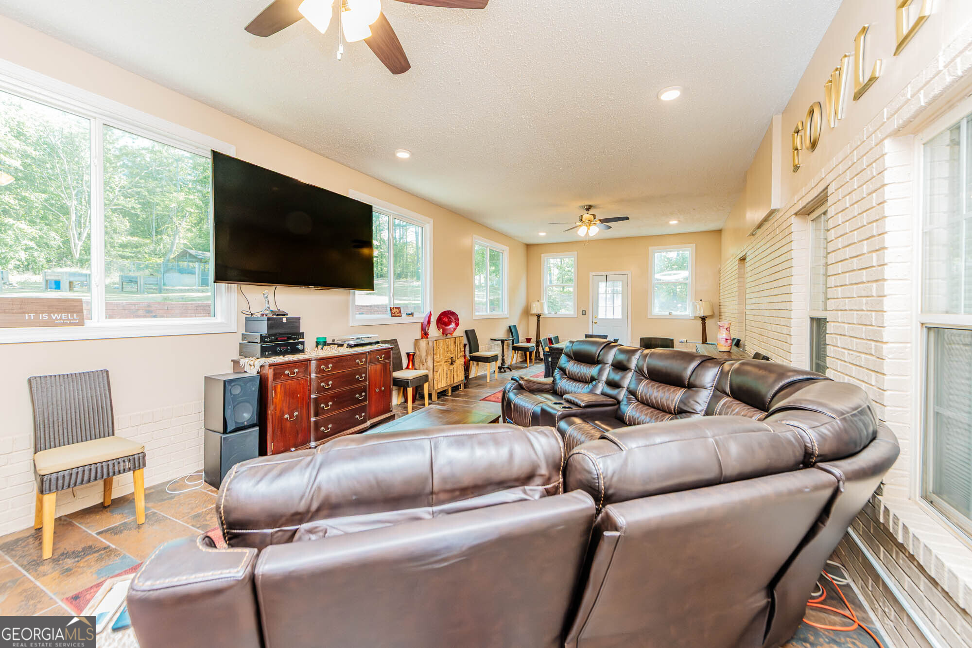 204 Aspen Court Property Photo 40