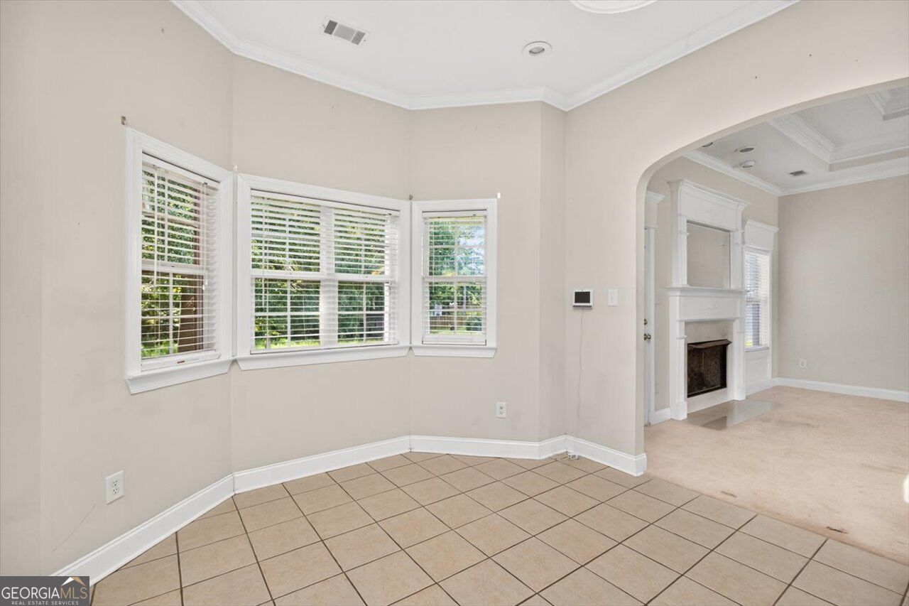 214 Knob Hill Drive Property Photo 17