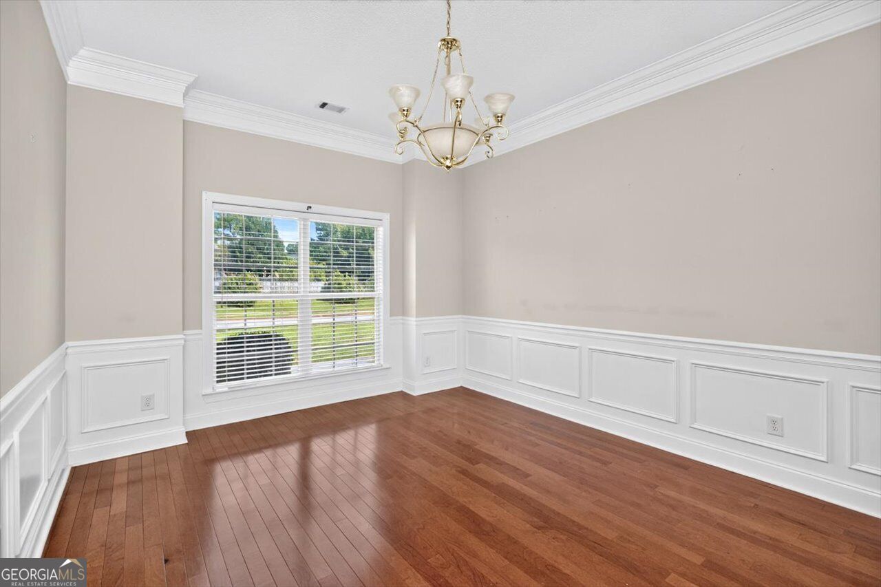 214 Knob Hill Drive Property Photo 20