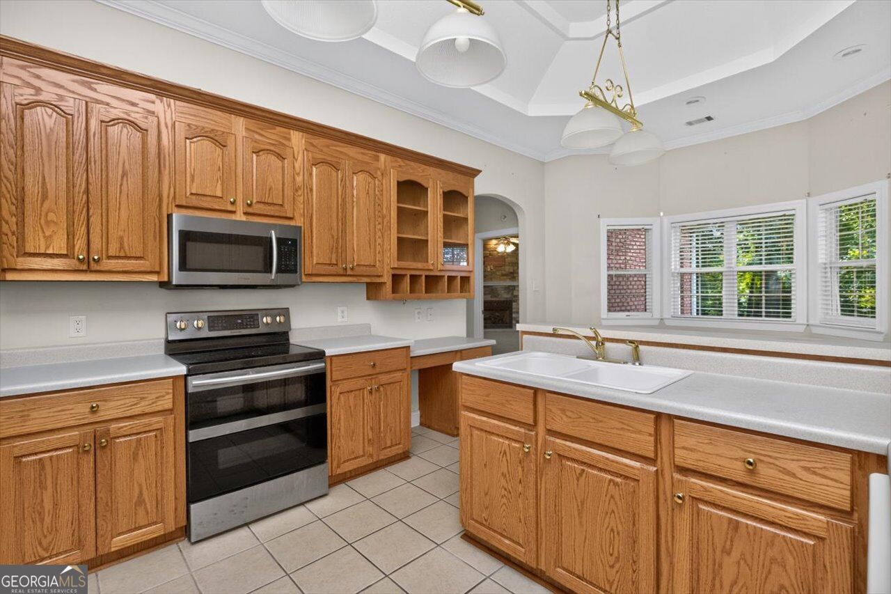 214 Knob Hill Drive Property Photo 30