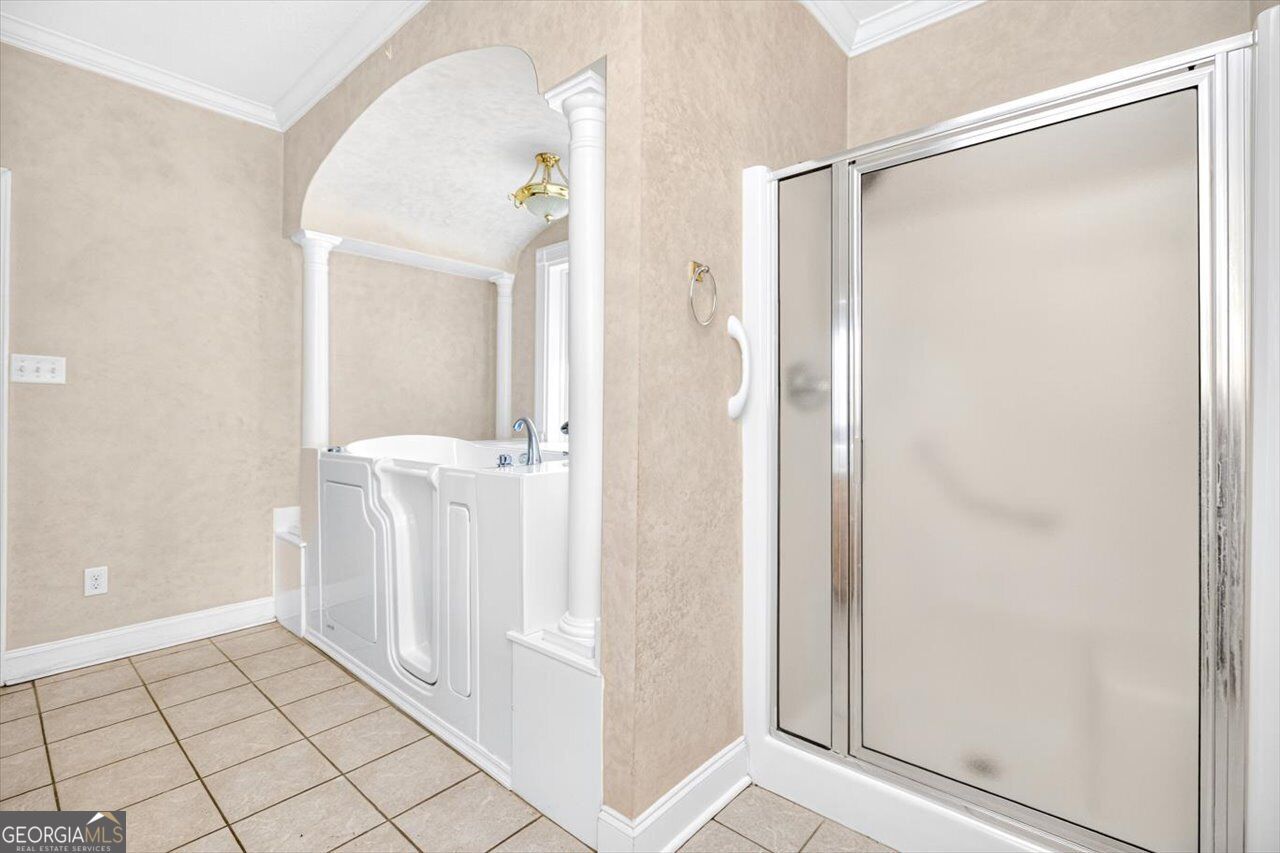 214 Knob Hill Drive Property Photo 35