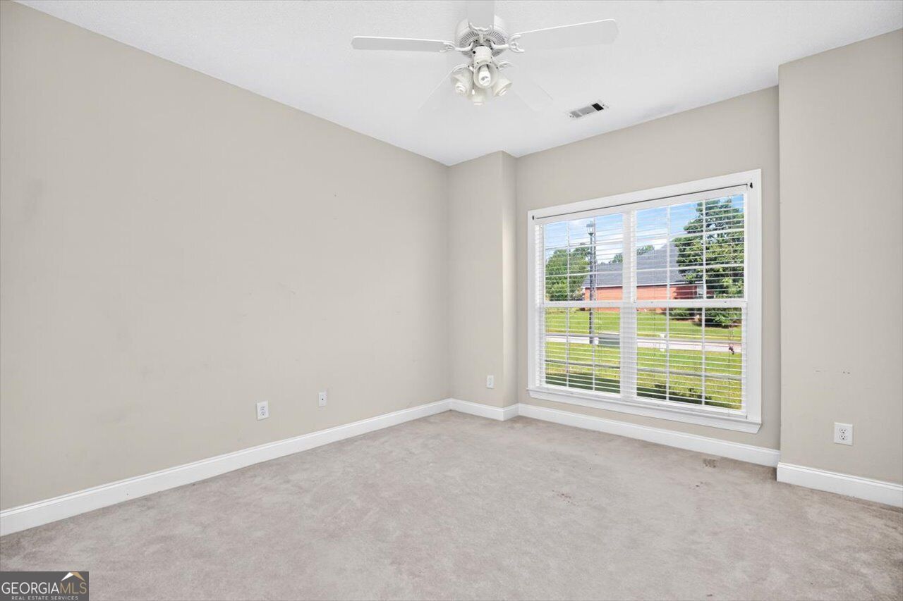 214 Knob Hill Drive Property Photo 38