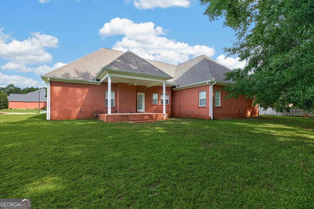 214 Knob Hill Drive Property Photo 49