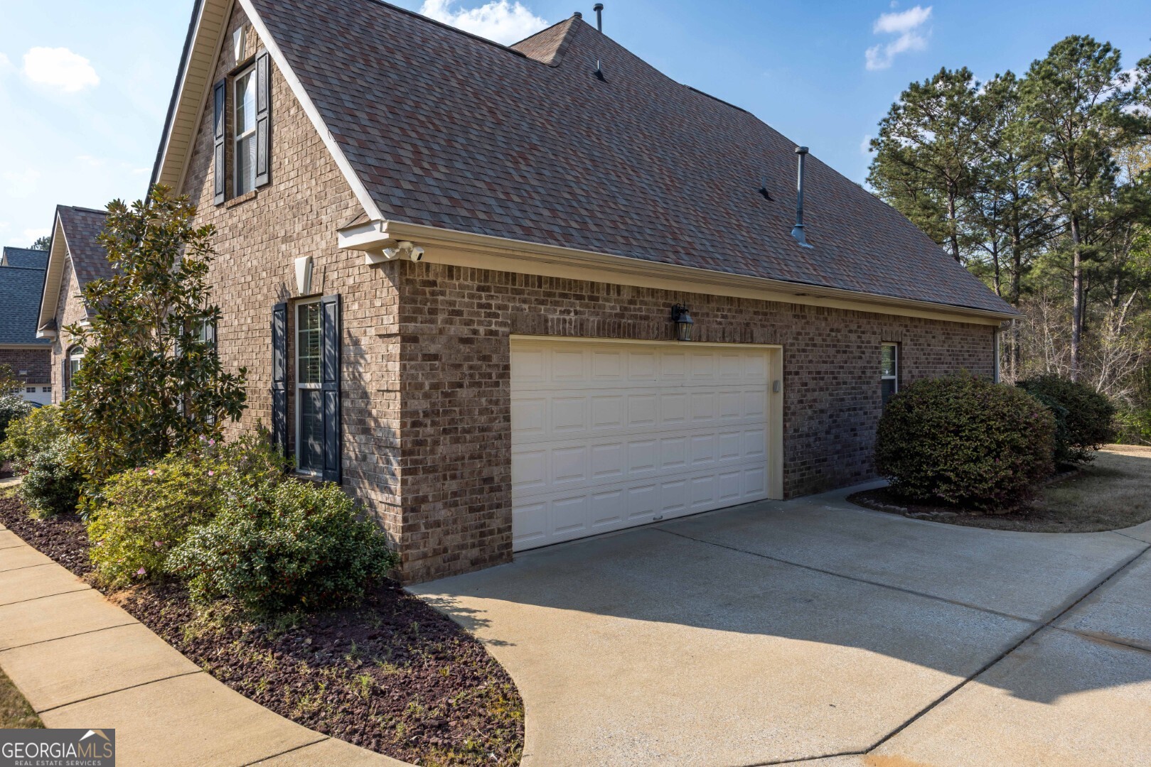 7014 Bridgemill Drive Property Photo 4