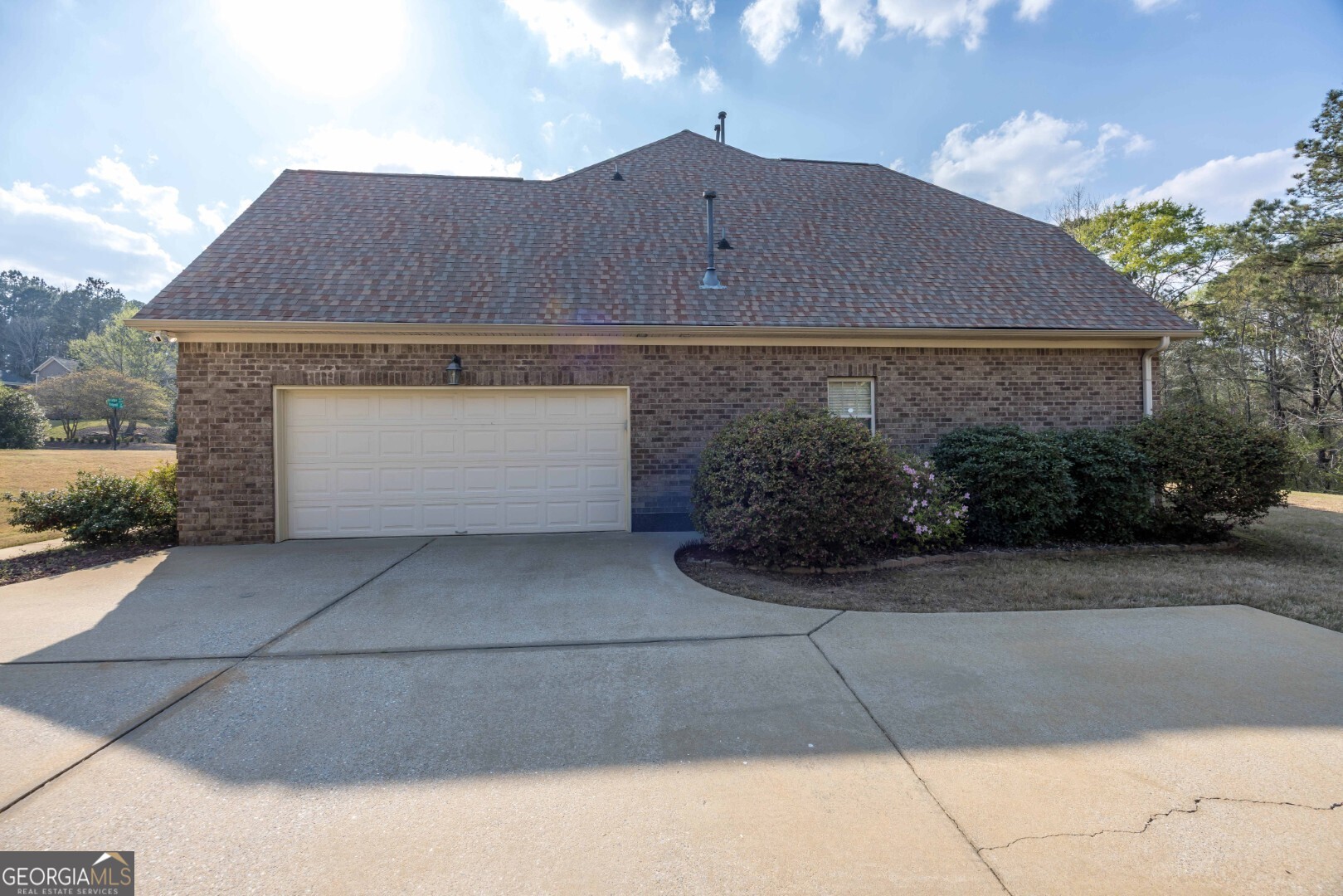 7014 Bridgemill Drive Property Photo 5