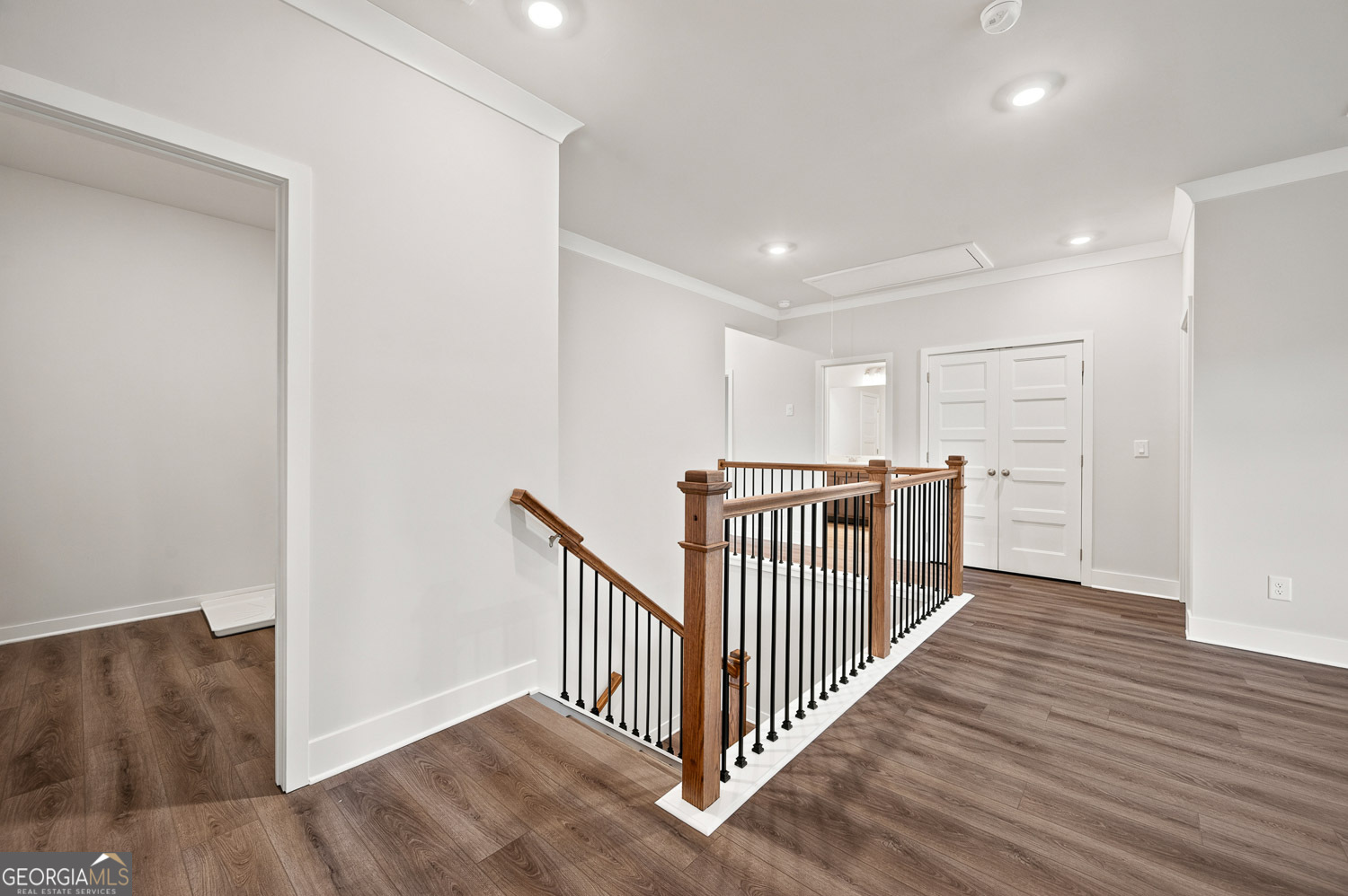 693 Secret Garden Lane Property Photo 43