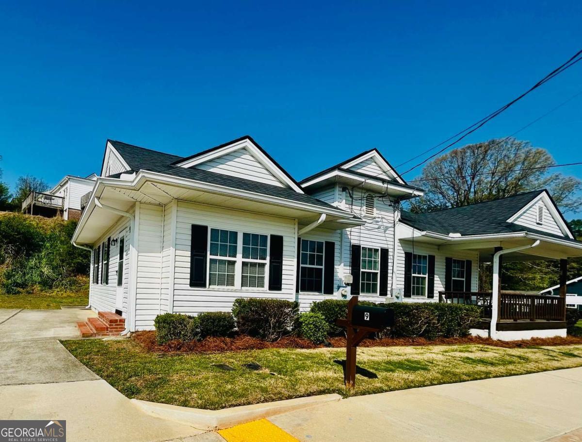 9 VICTORY Street Property Photo 1