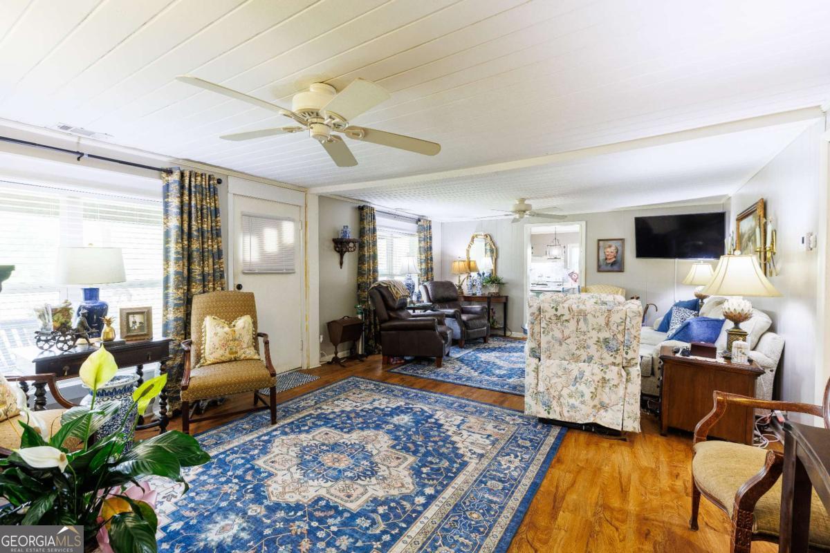 187 Jefferson Road Property Photo 4