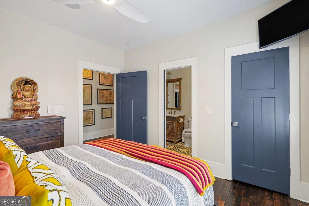 119 E Maple Street Property Photo 35