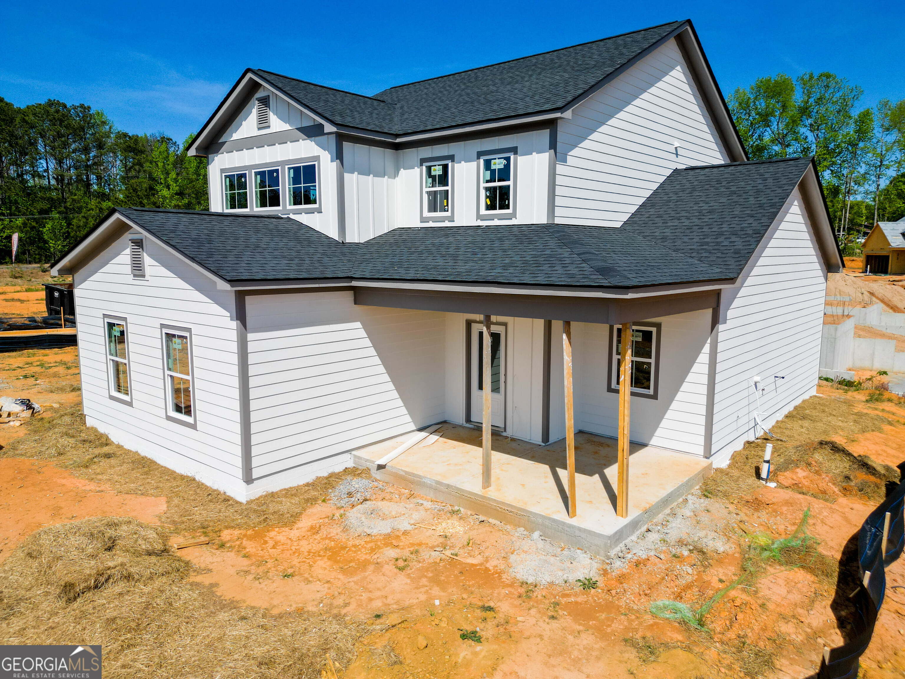 101 White Oak Court Property Photo 2