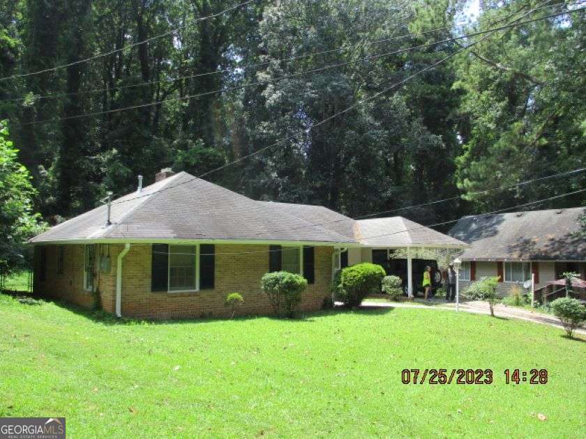 2032 Rector Drive SW Property Photo 1