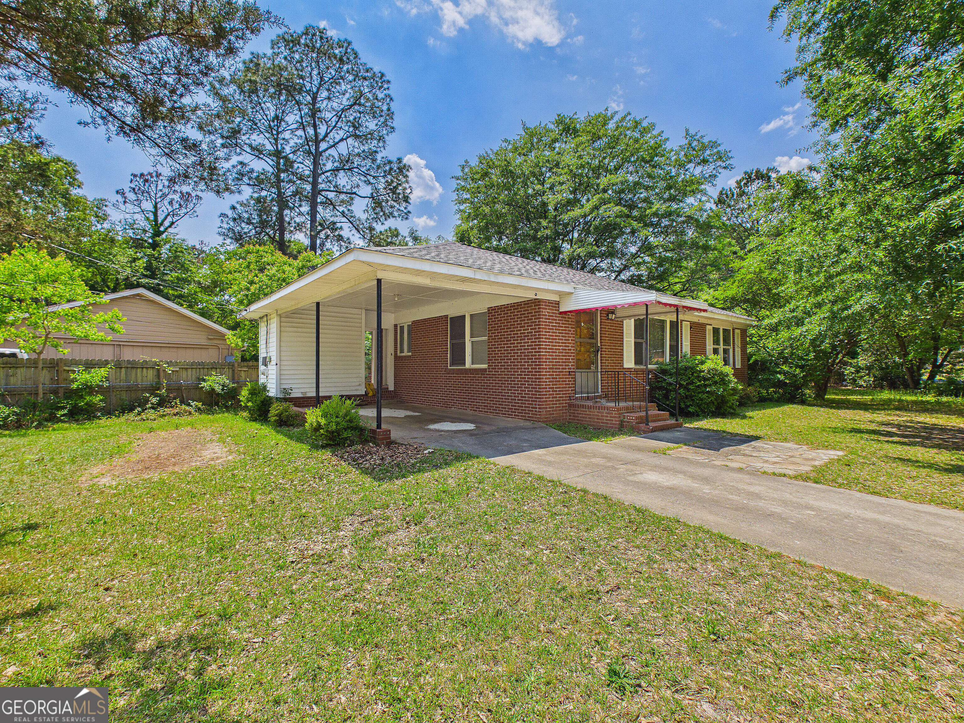 135 Briardale Avenue Property Photo 1