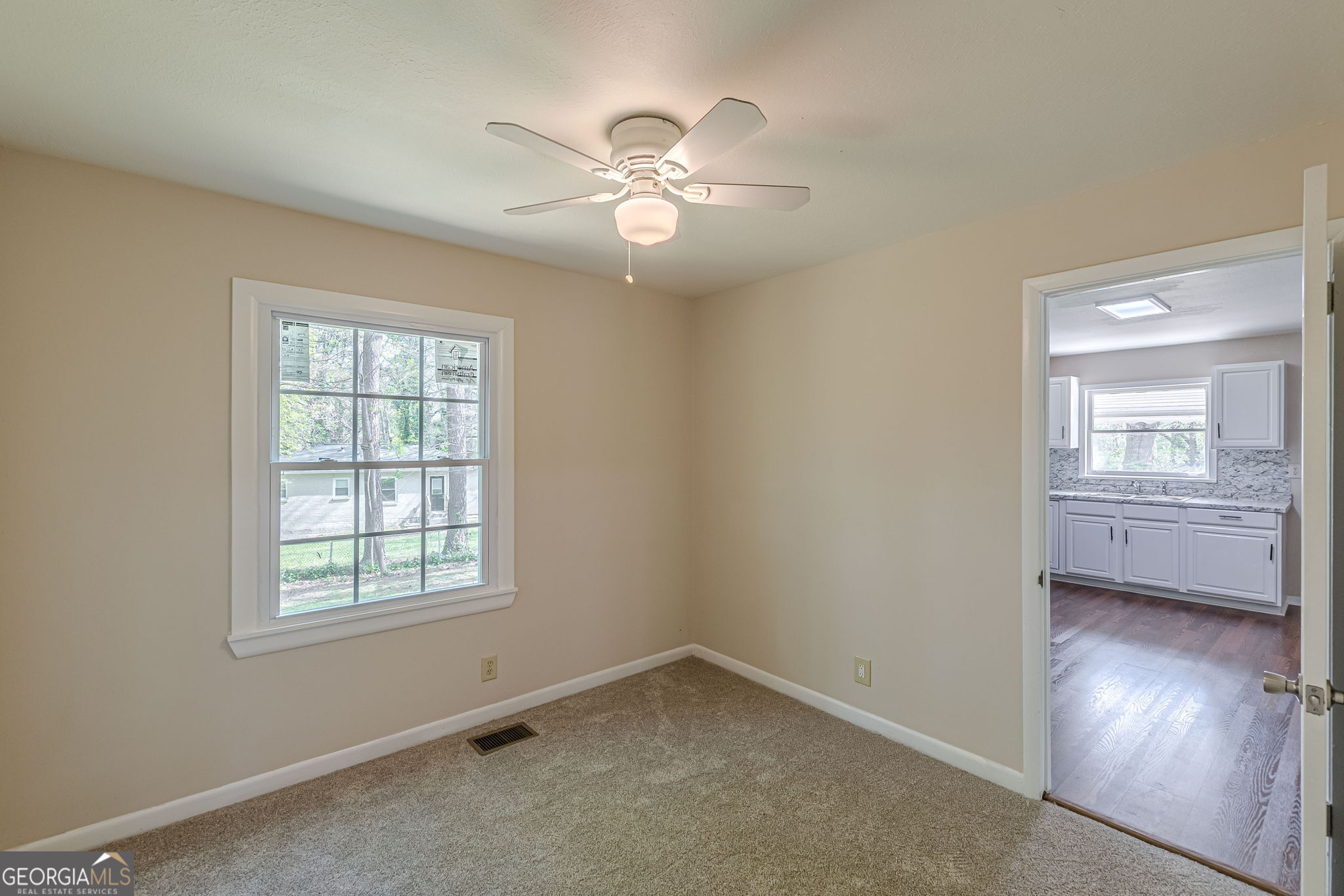 258 Toni Place Se Property Photo 22