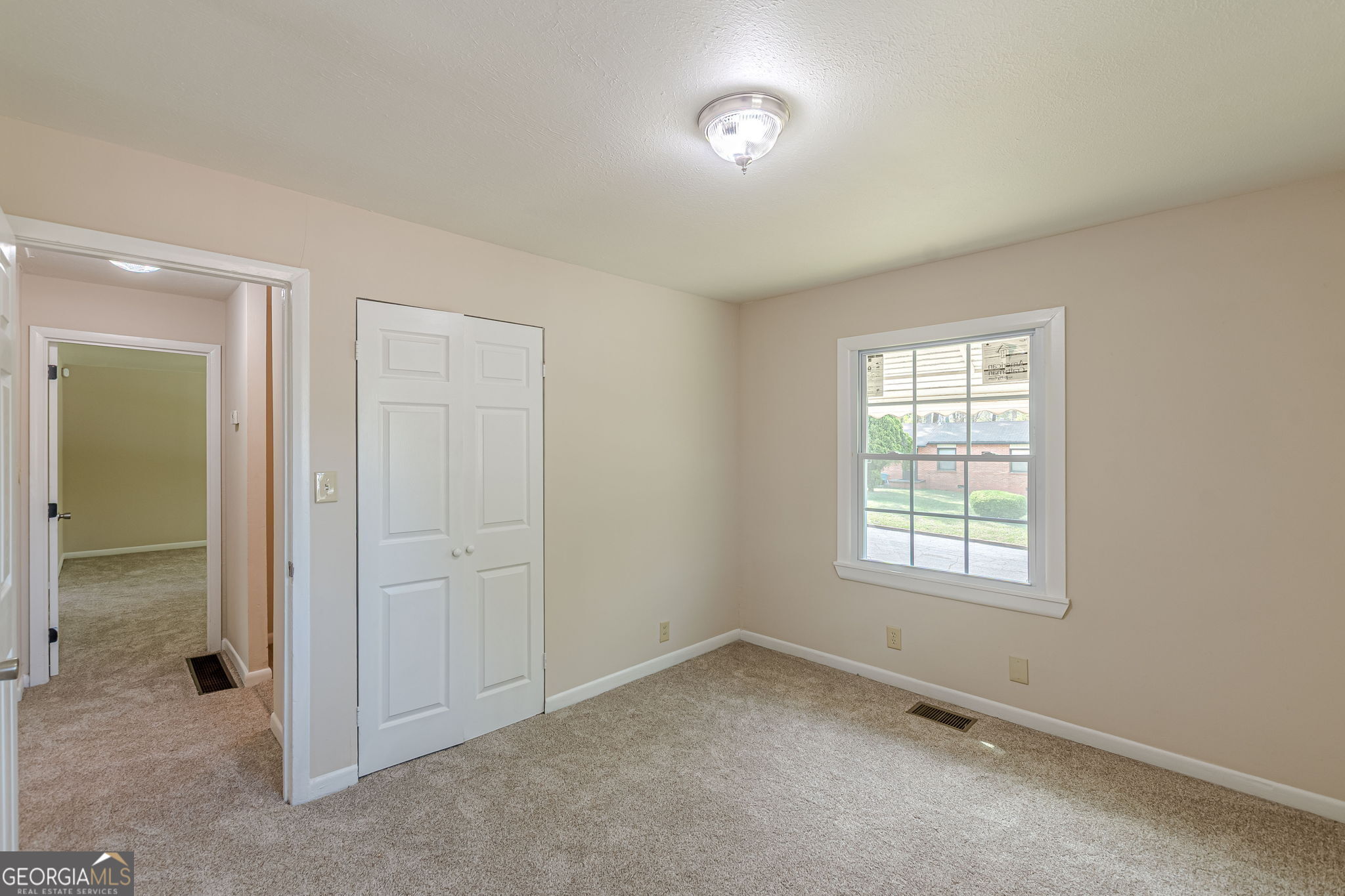 258 Toni Place Se Property Photo 27