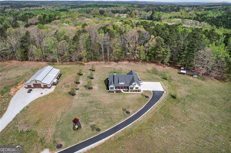 350 Taylor Path Property Photo 5