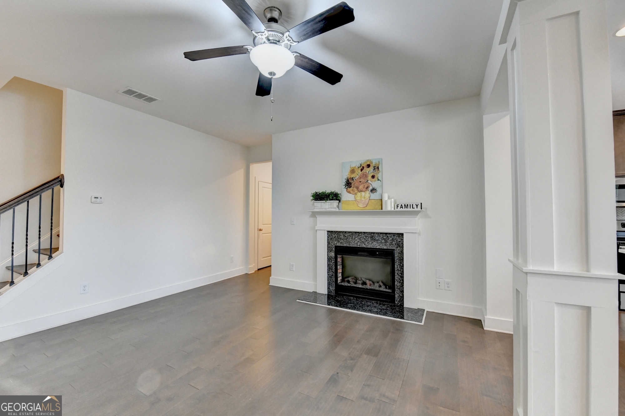 207 N Auburn Landing Place Property Photo 10