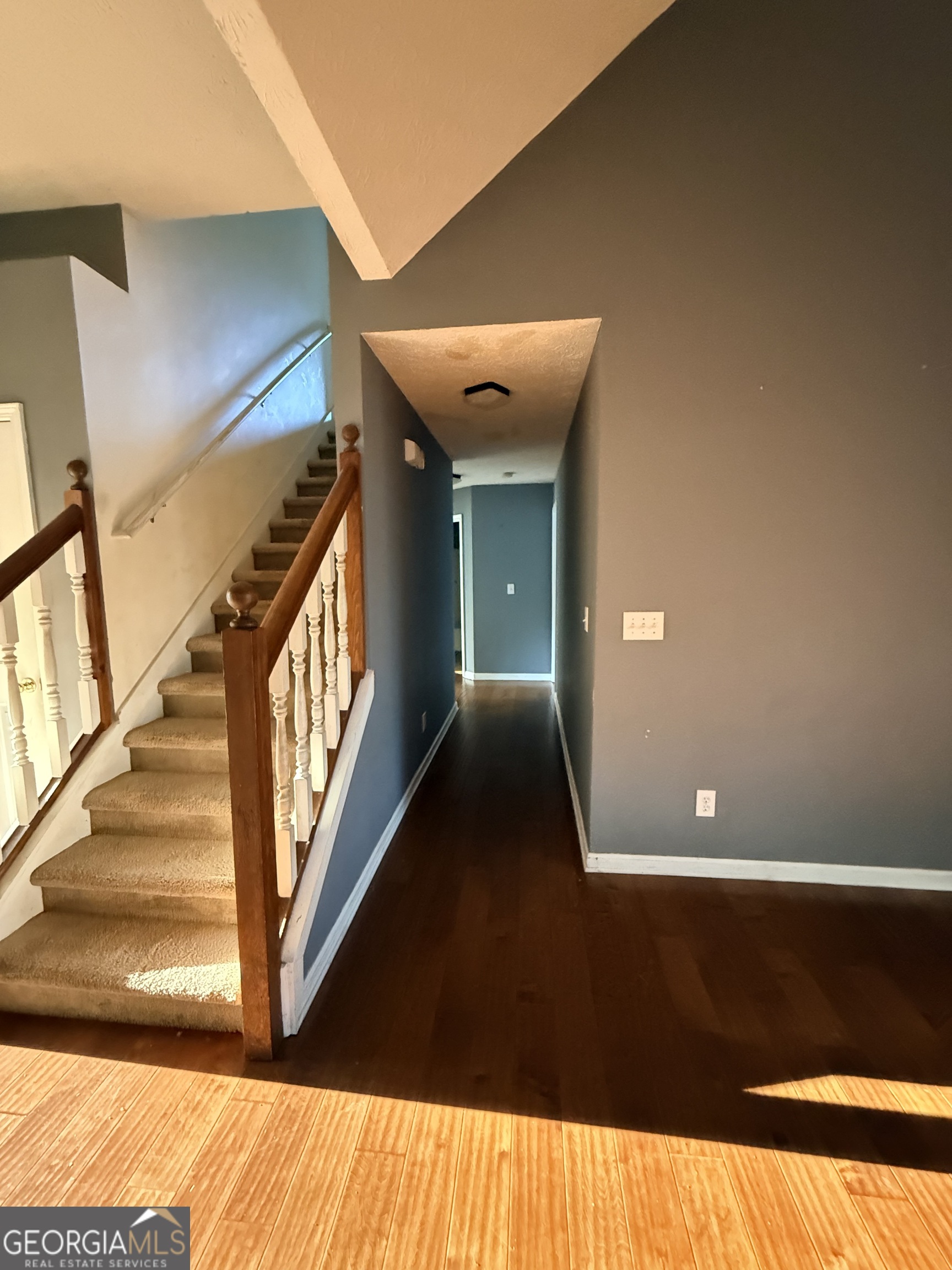 610 Autumn Leaf Circle Property Photo 6