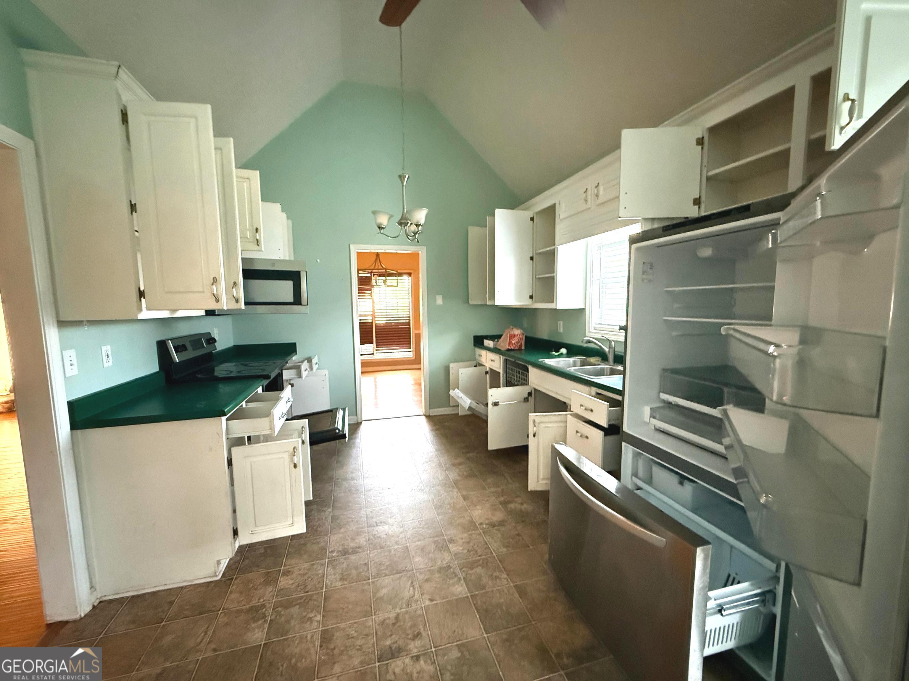 610 Autumn Leaf Circle Property Photo 7