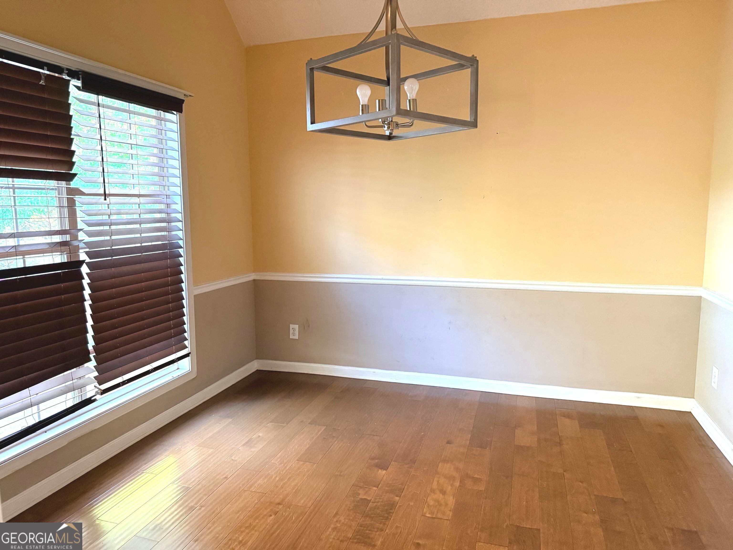 610 Autumn Leaf Circle Property Photo 8