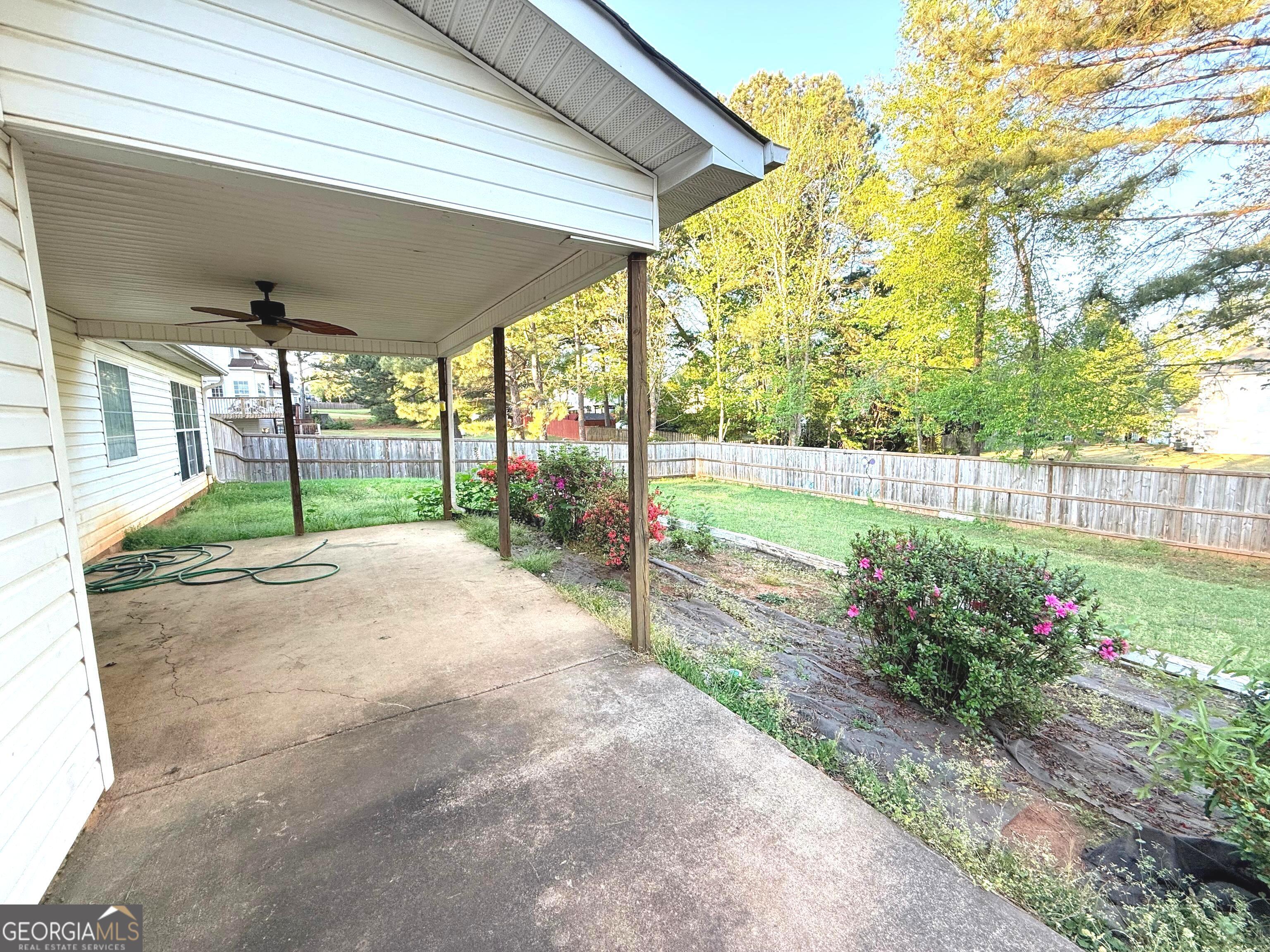 610 Autumn Leaf Circle Property Photo 15