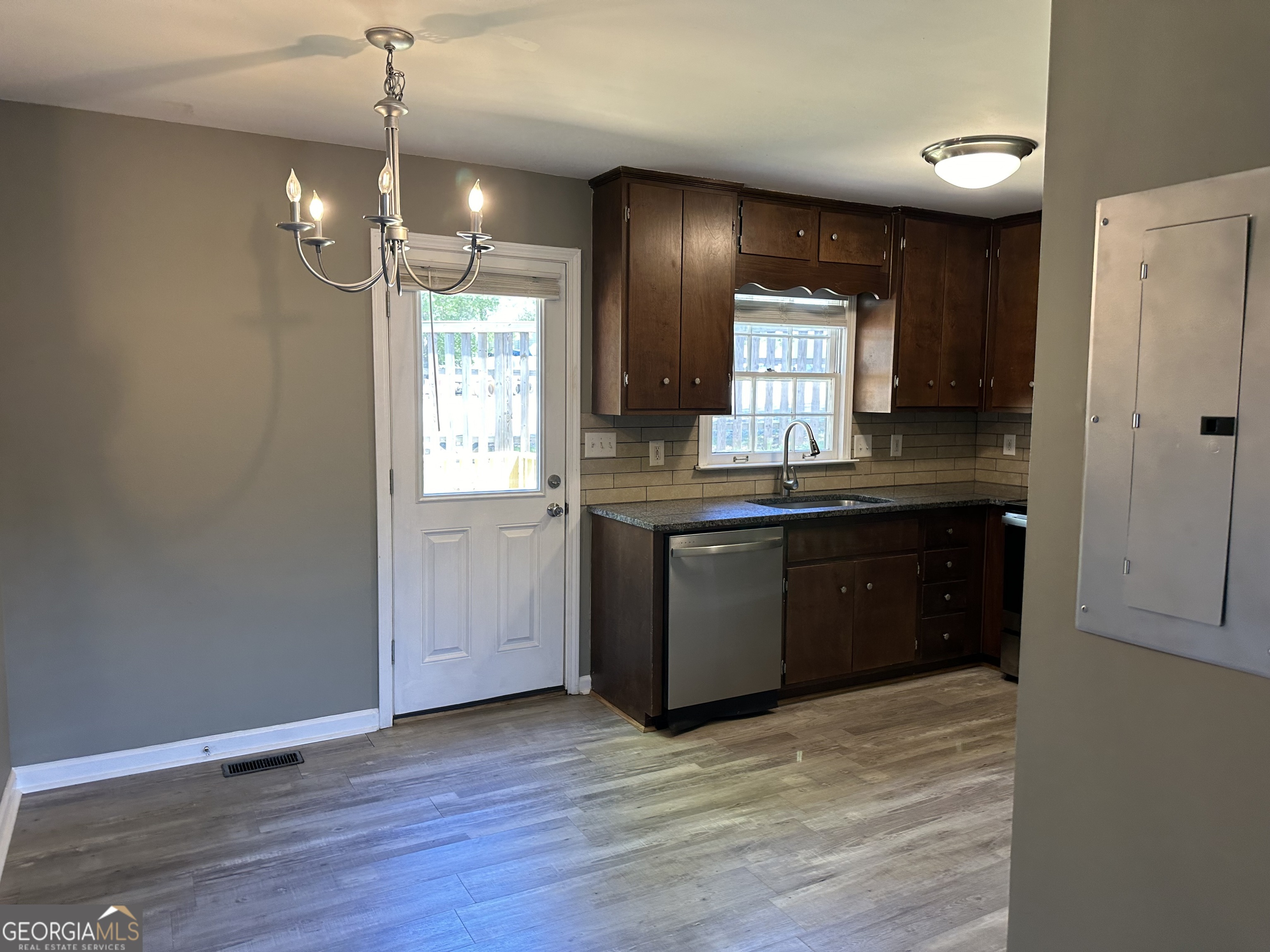 205 Maret Street Property Photo 20